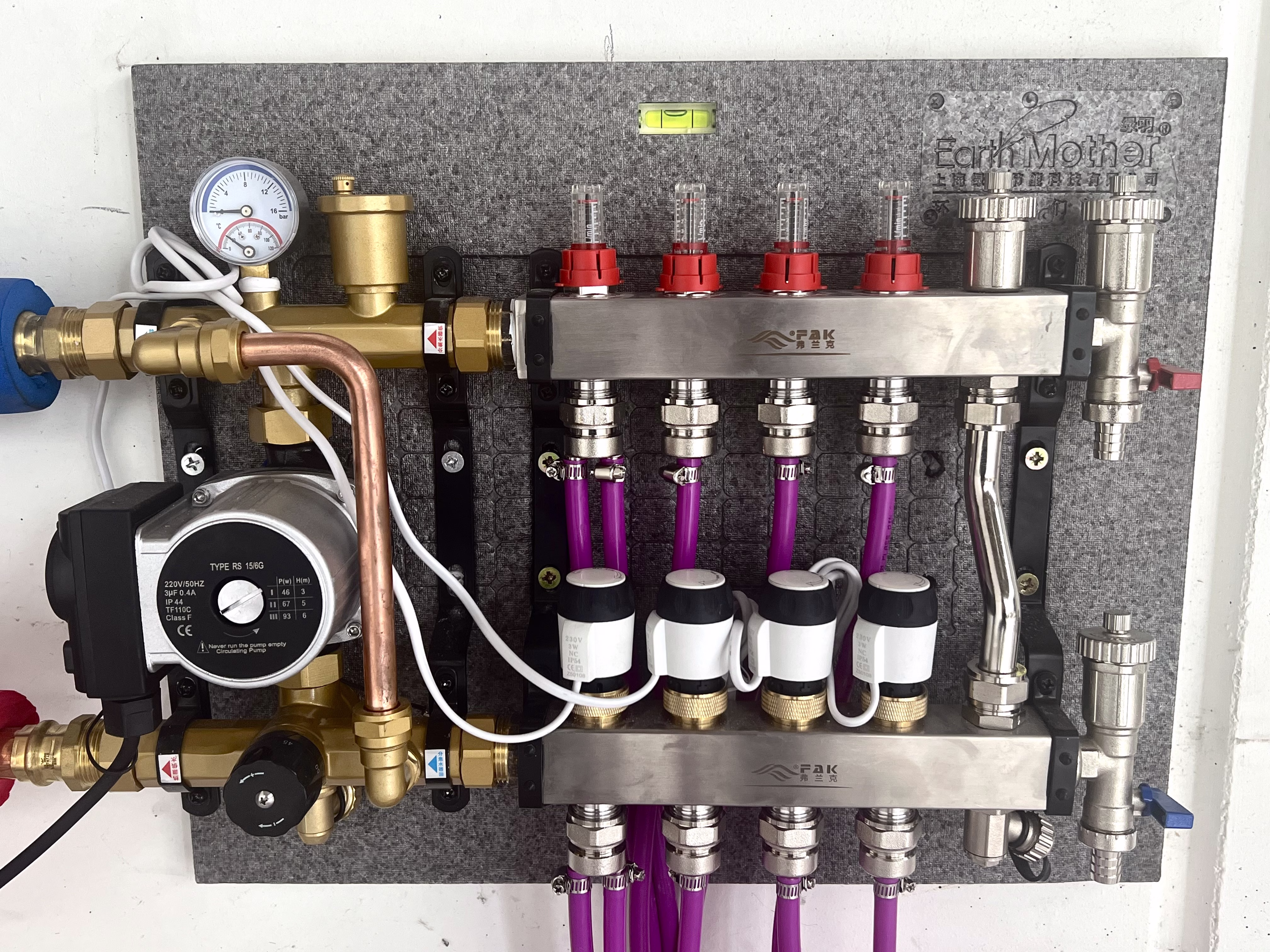 Hydronic installation components